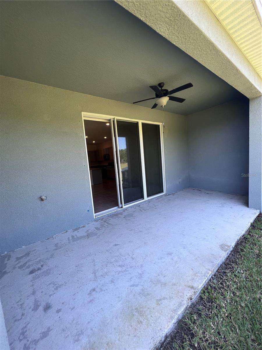 Listing photo id 13 for 1739 Woodleaf Hammock Court