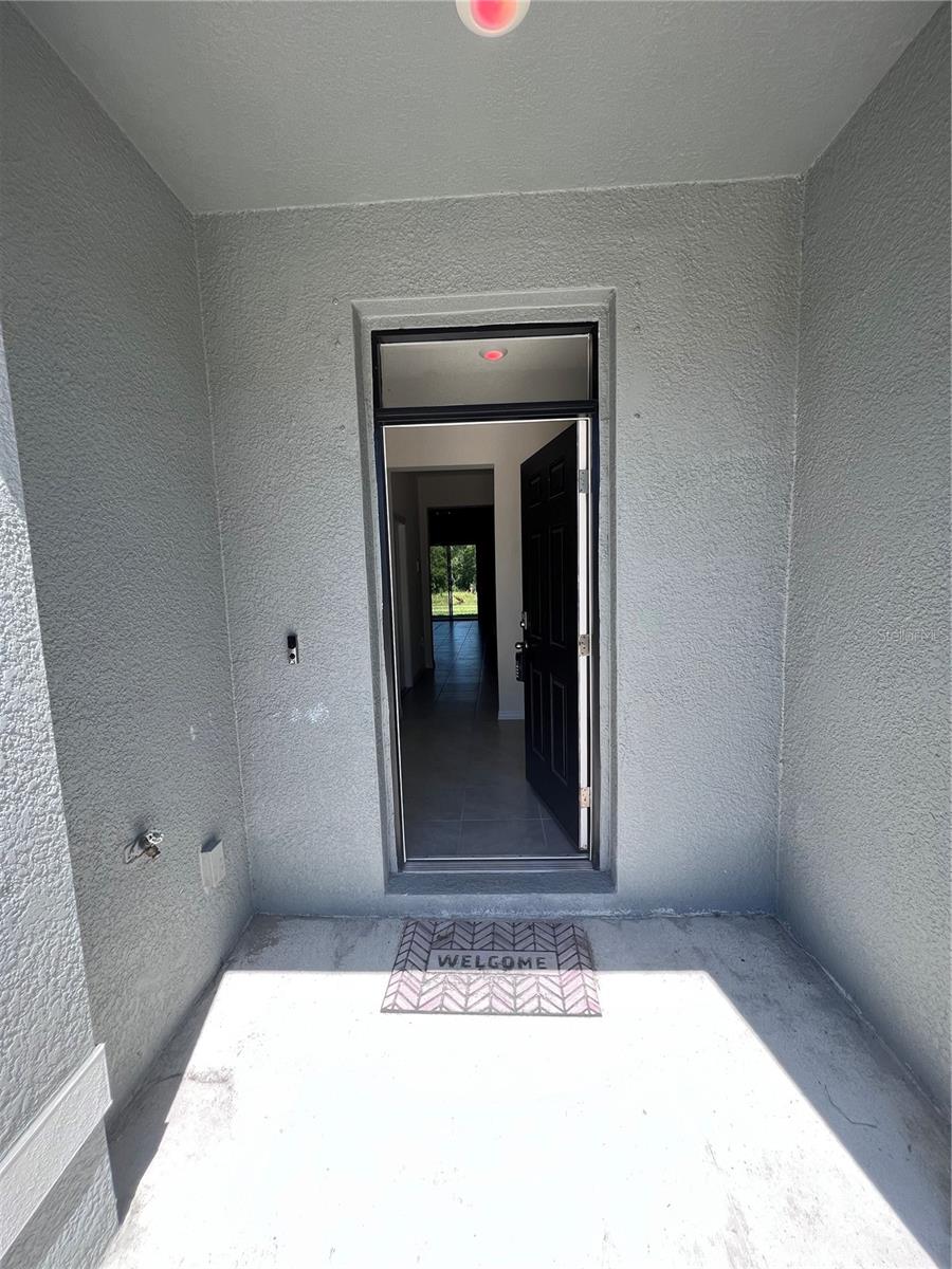 Listing photo id 3 for 1739 Woodleaf Hammock Court