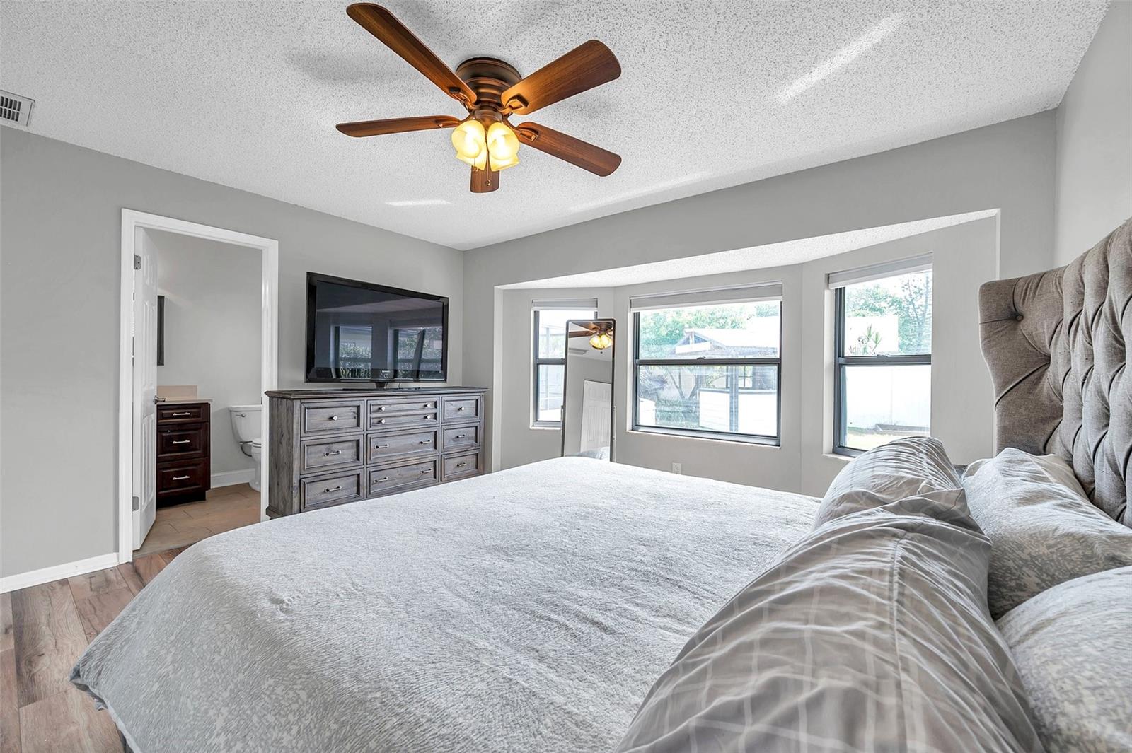 Image 25 of 71 For 1851 Skyland Drive