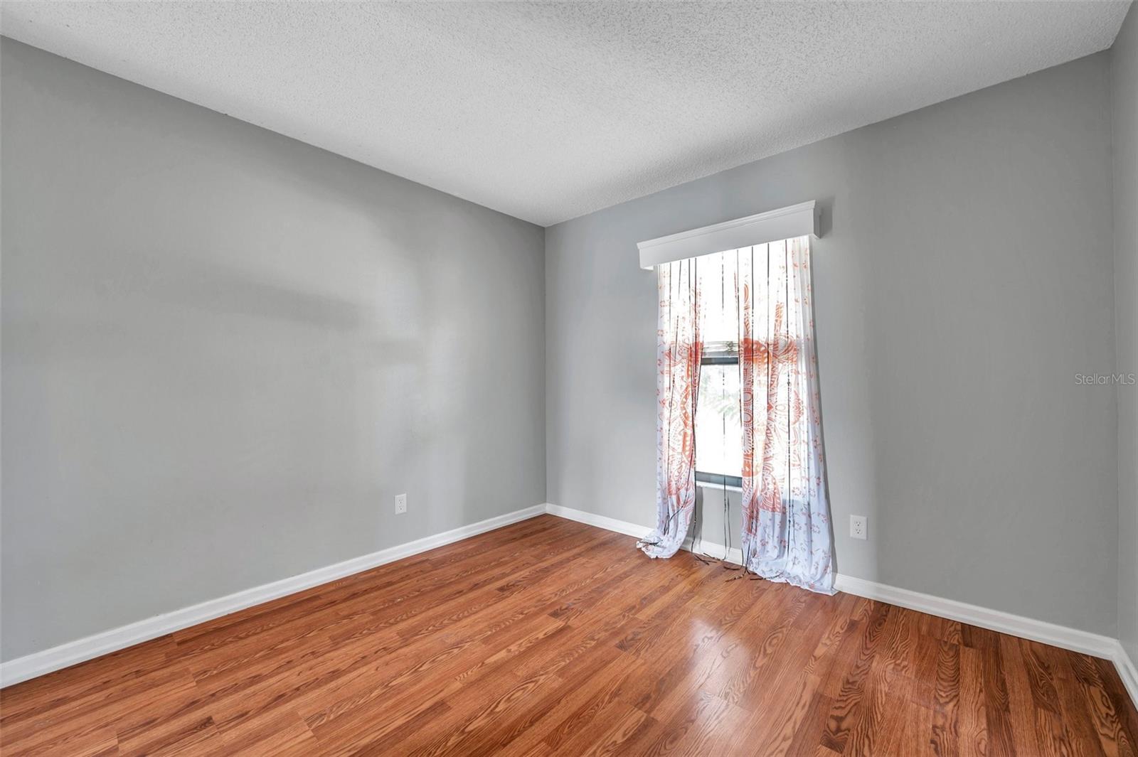 Image 33 of 71 For 1851 Skyland Drive