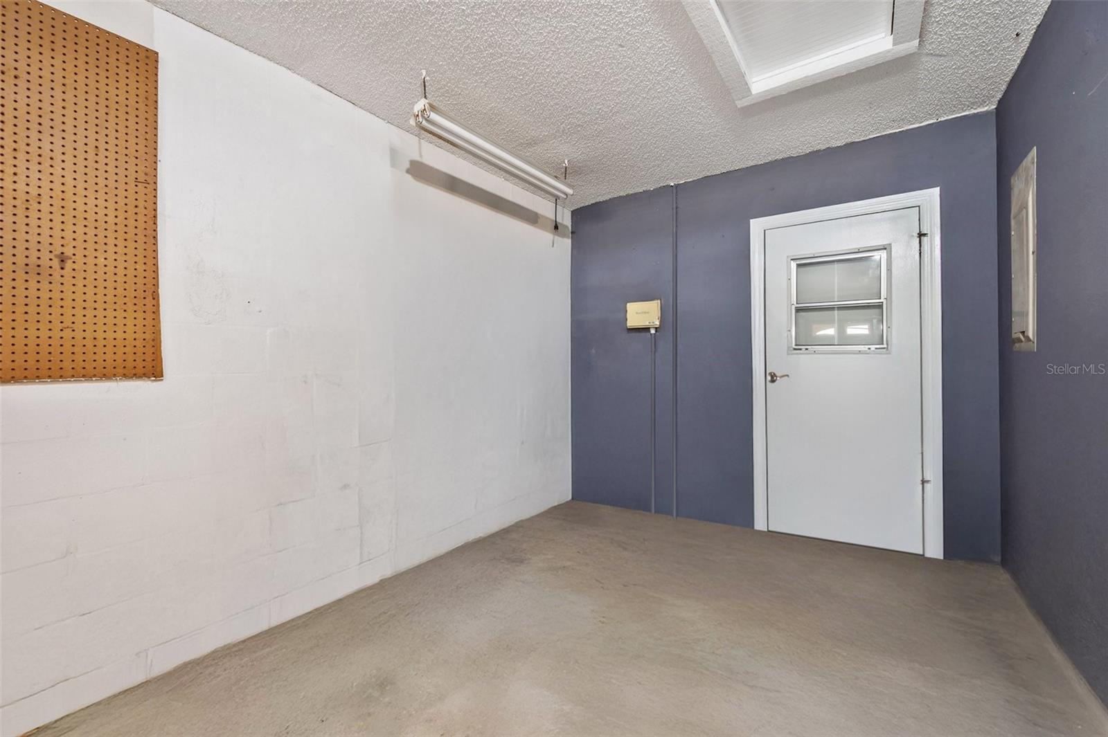 Image 41 of 71 For 1851 Skyland Drive