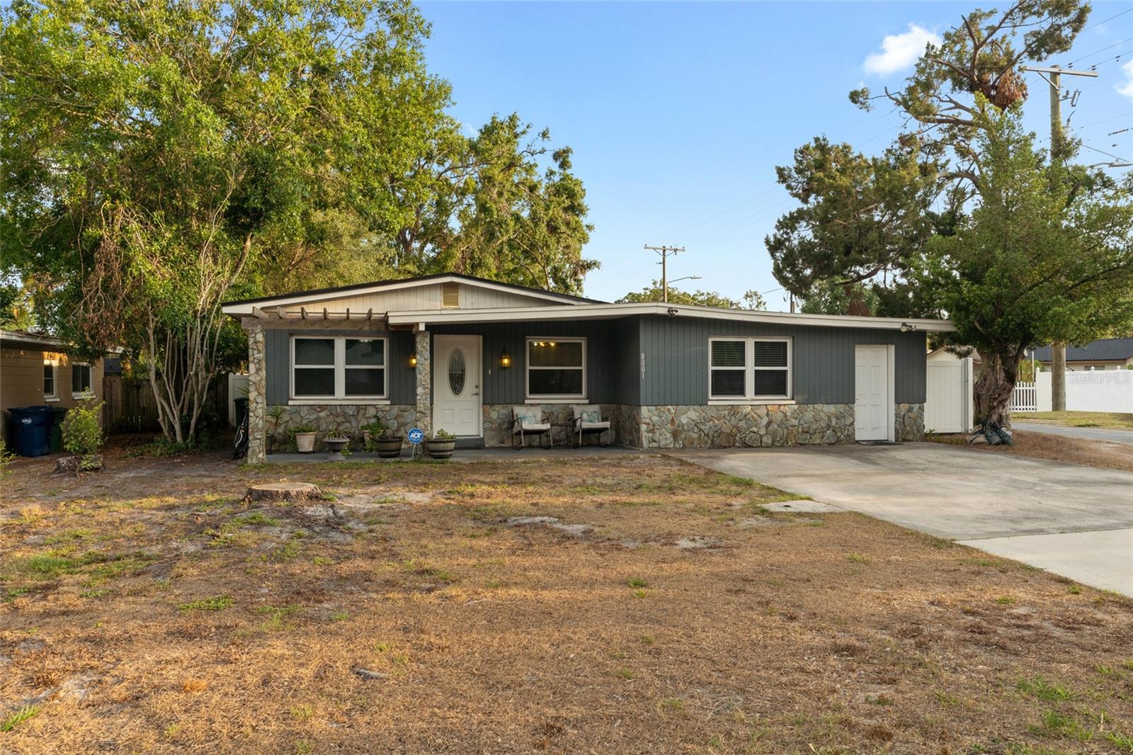 Image 4 of 33 For 8001 Ola Avenue
