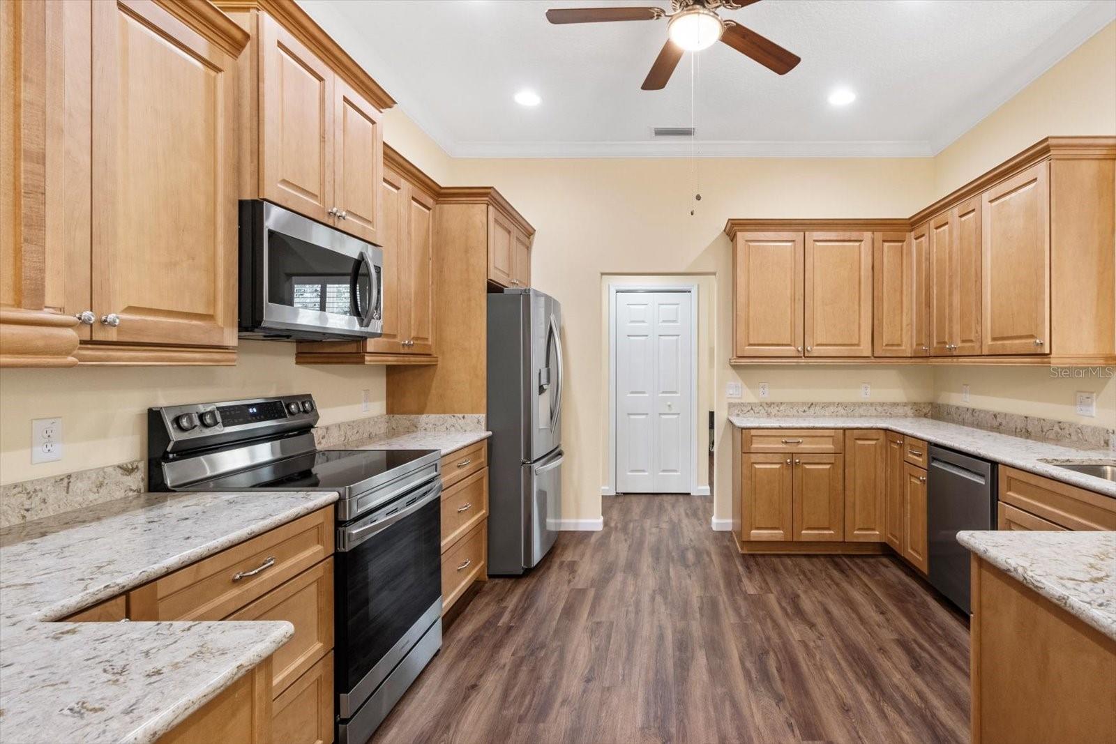 Image 3 of 61 For 1674 Westgate Lane