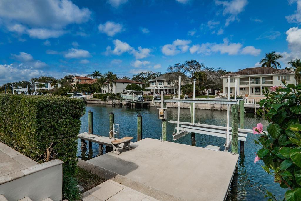 Image 11 of 60 For 4921 Lyford Cay Road