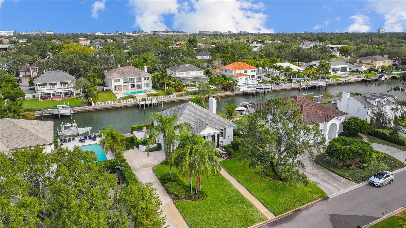 Image 14 of 60 For 4921 Lyford Cay Road