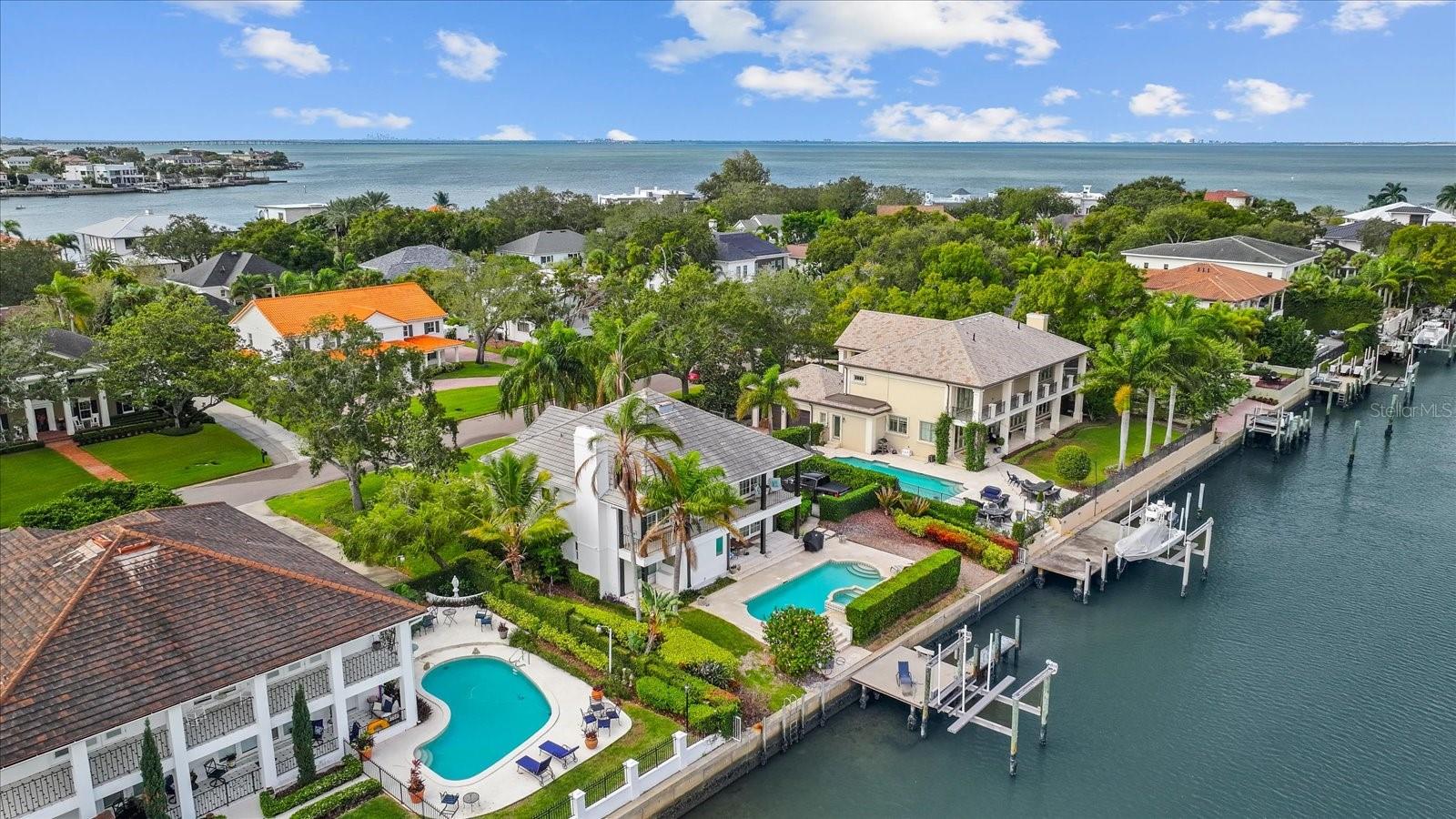 Image 21 of 60 For 4921 Lyford Cay Road
