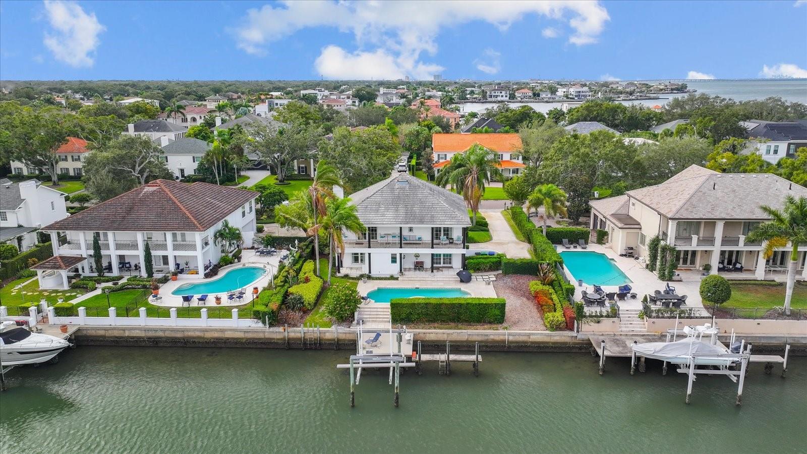 Image 22 of 60 For 4921 Lyford Cay Road