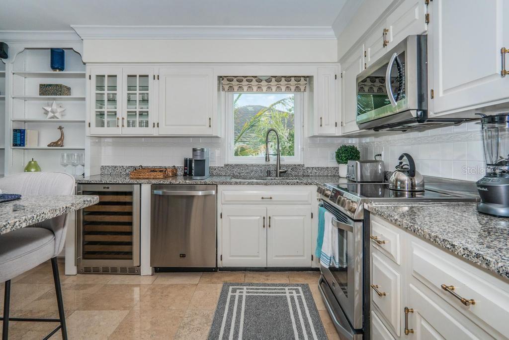 Image 35 of 60 For 4921 Lyford Cay Road