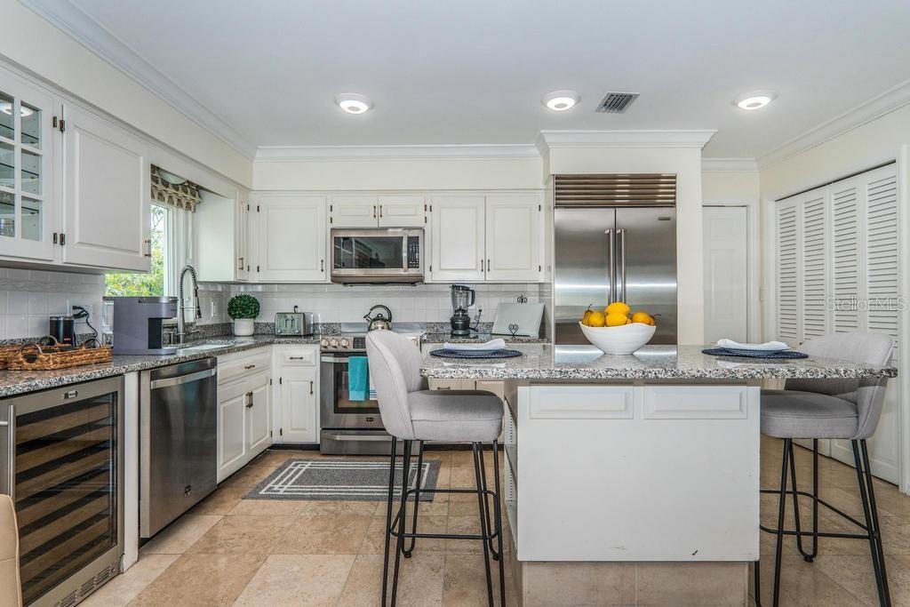 Image 36 of 60 For 4921 Lyford Cay Road