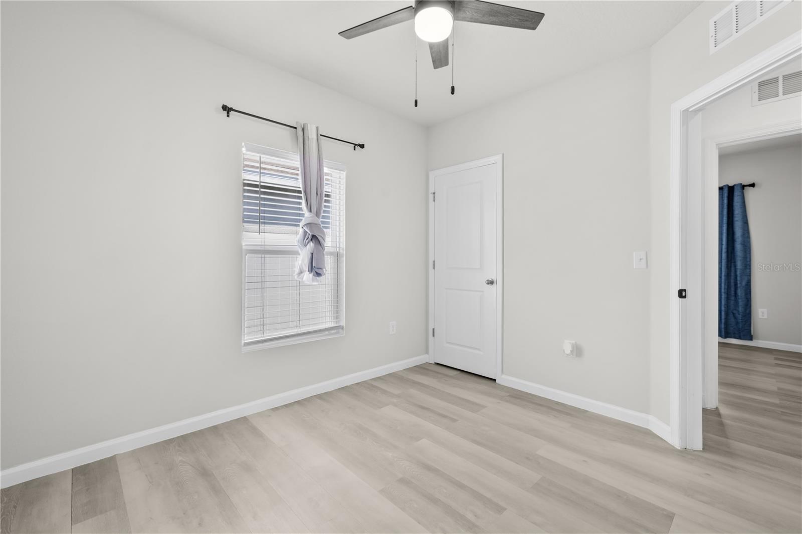 Image 13 of 31 For 14498 Whitewater Way