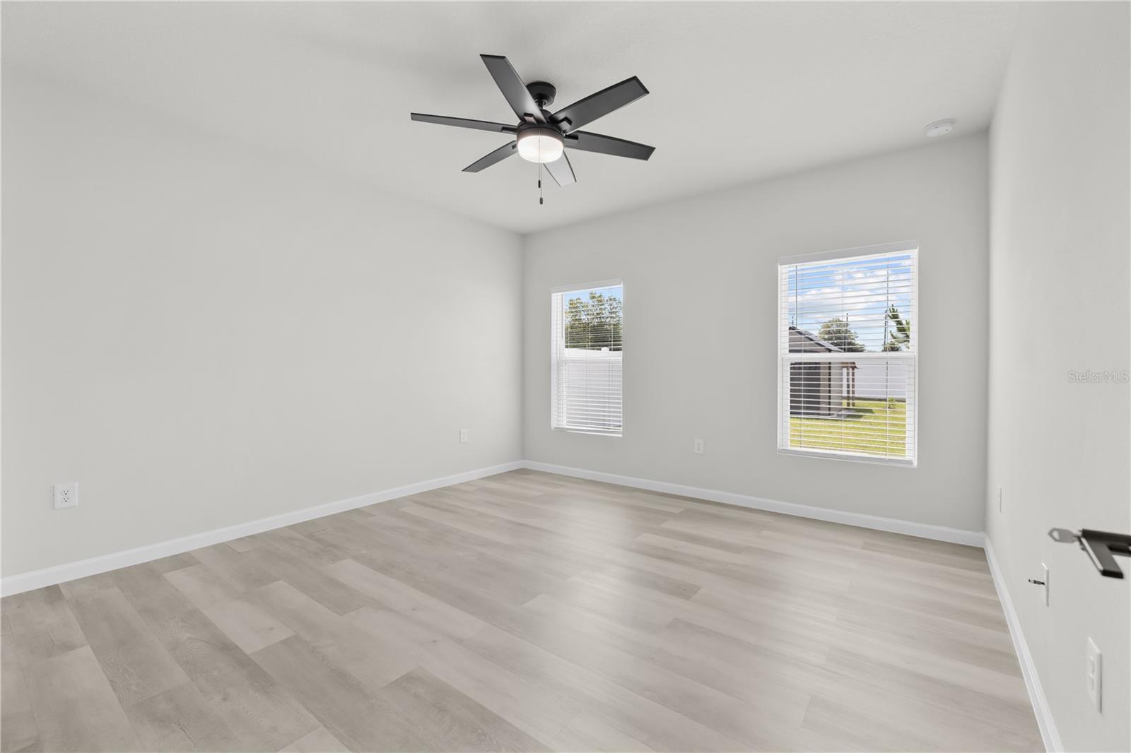 Image 15 of 31 For 14498 Whitewater Way