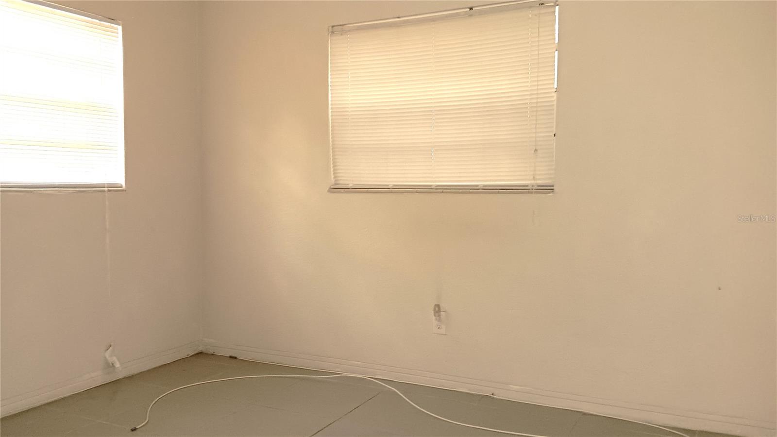 Image 11 of 16 For 4710 13th Avenue S