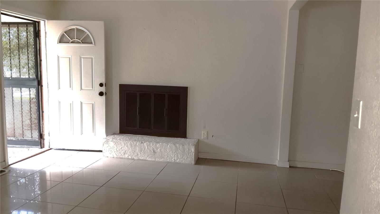 Image 2 of 16 For 4710 13th Avenue S