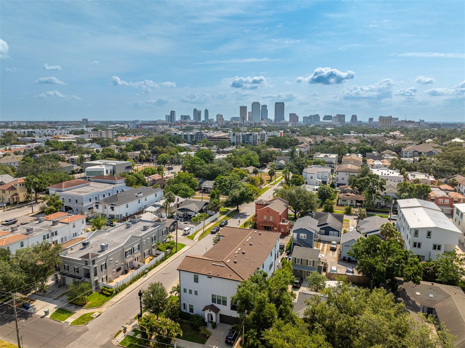 Image 31 of 31 For 2110 Azeele Street