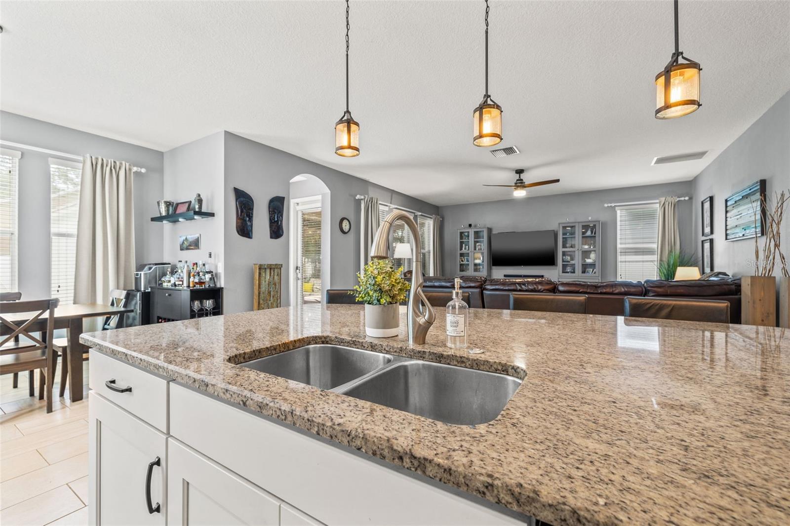 Image 18 of 63 For 1436 30th Avenue N