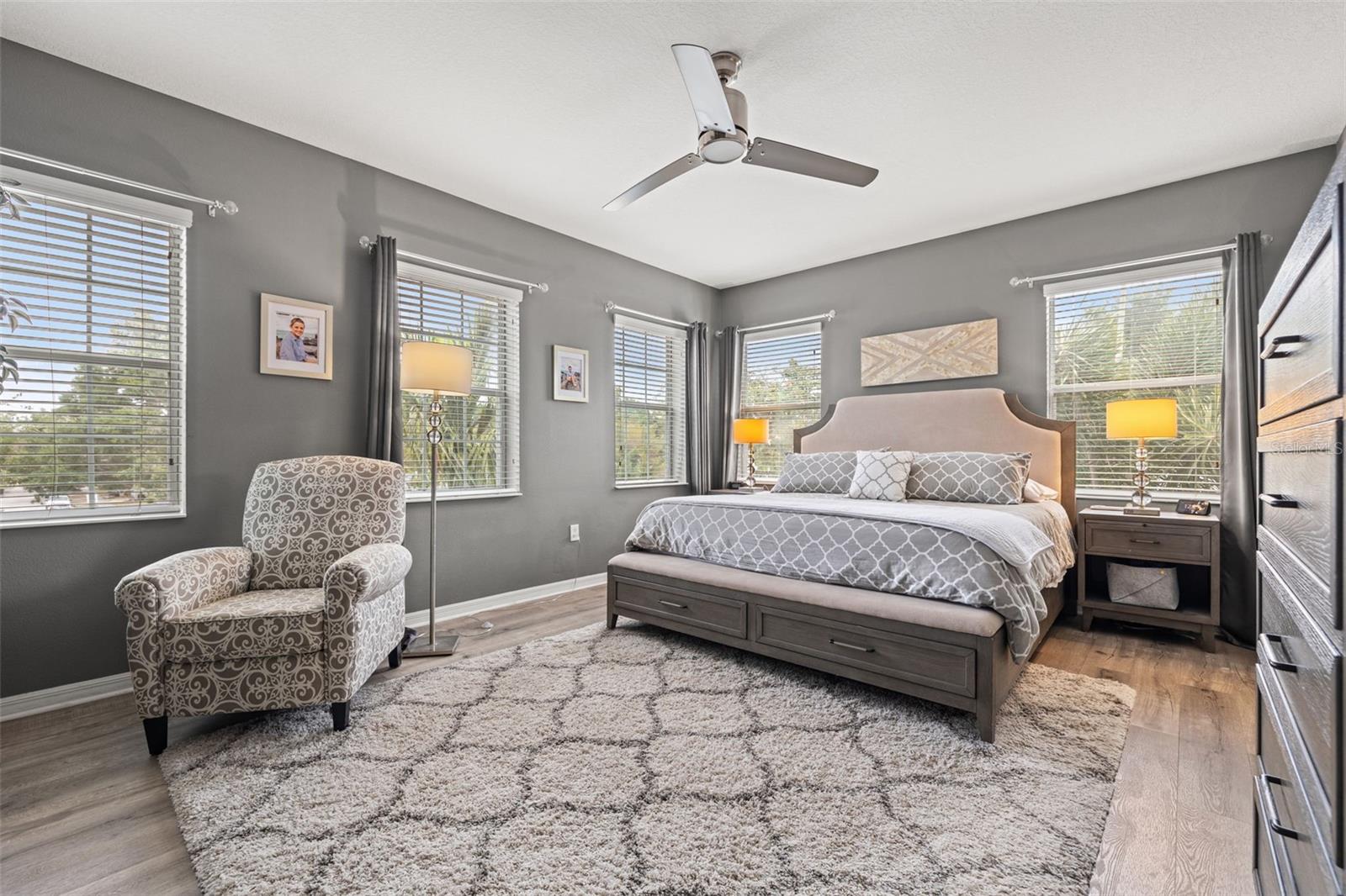 Image 30 of 63 For 1436 30th Avenue N