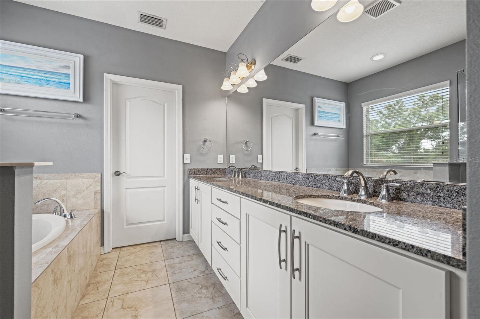 Image 33 of 63 For 1436 30th Avenue N