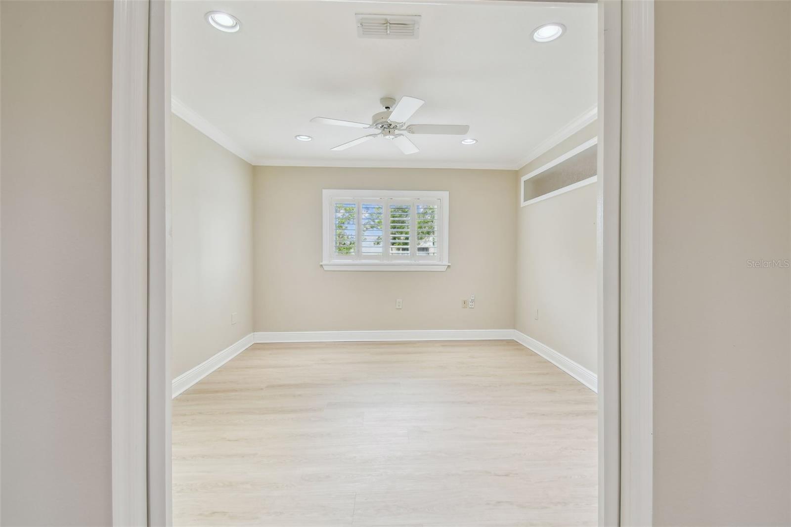 Image 12 of 86 For 2421 Lake Point Lane