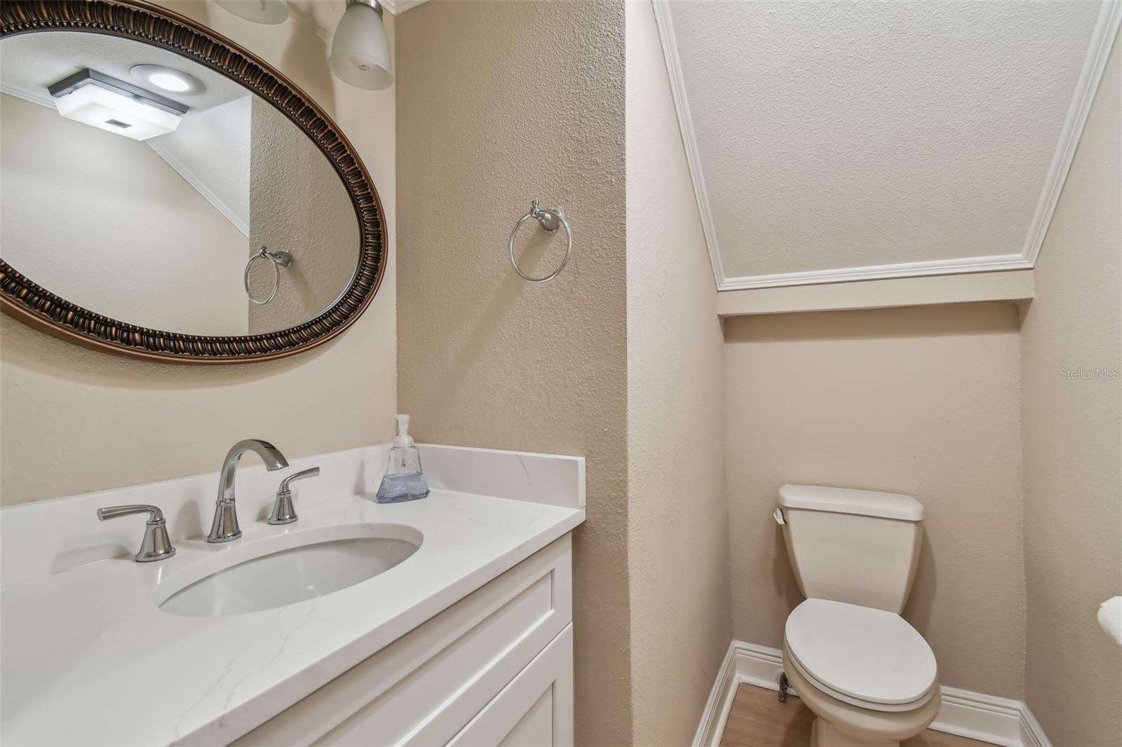 Image 19 of 86 For 2421 Lake Point Lane