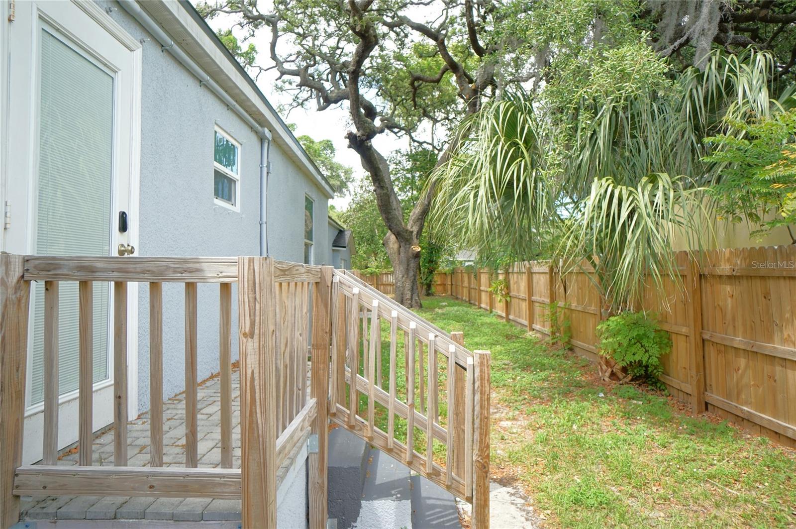 Image 16 of 20 For 908 Cayuga Street