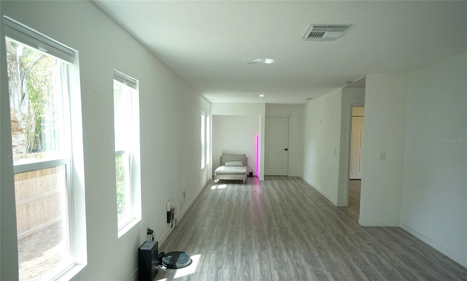 Image 7 of 20 For 908 Cayuga Street