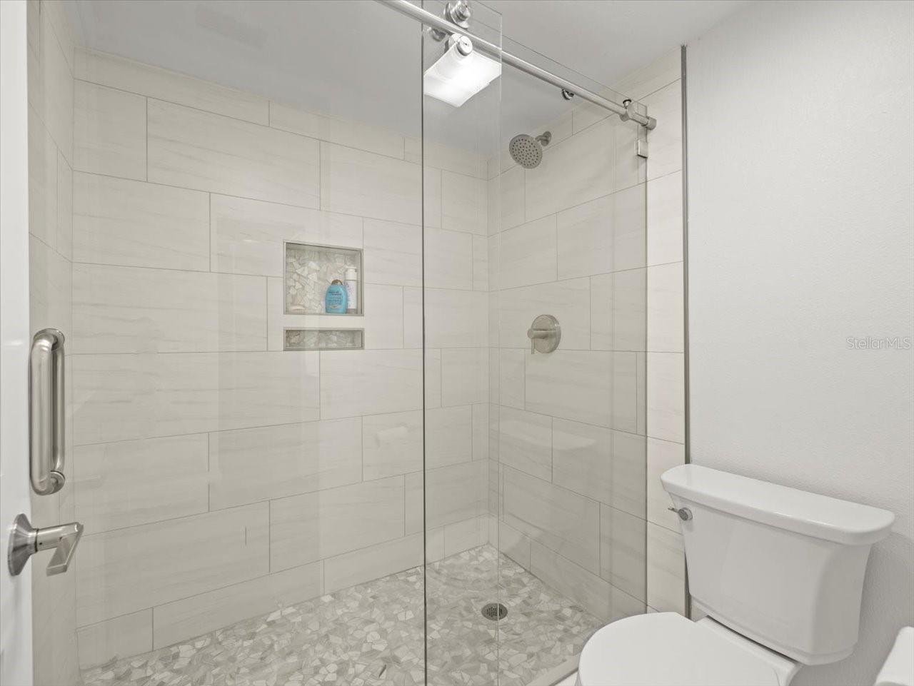 Image 11 of 40 For 5700 Escondida Boulevard S 401