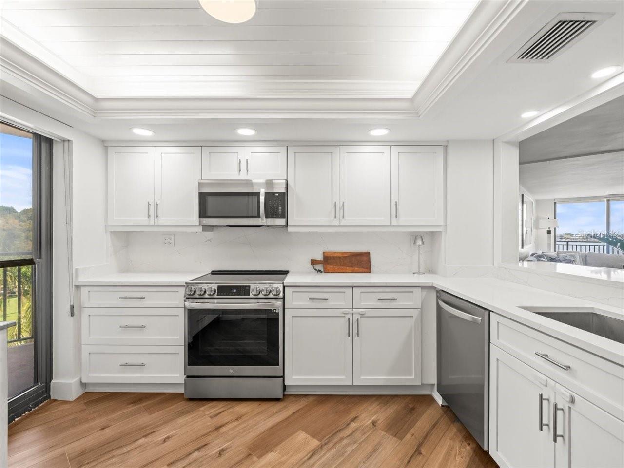 Image 12 of 40 For 5700 Escondida Boulevard S 401