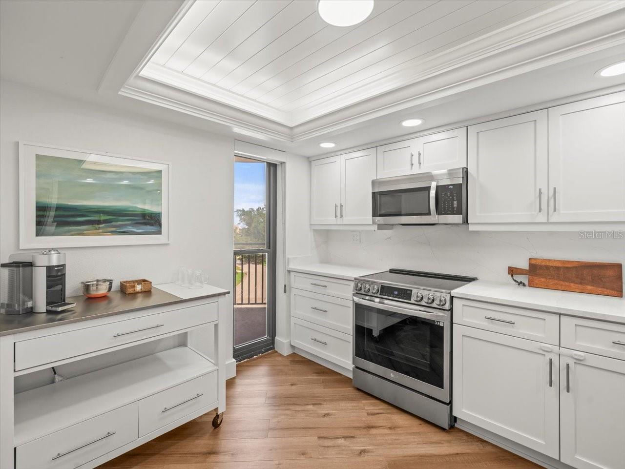 Image 14 of 40 For 5700 Escondida Boulevard S 401