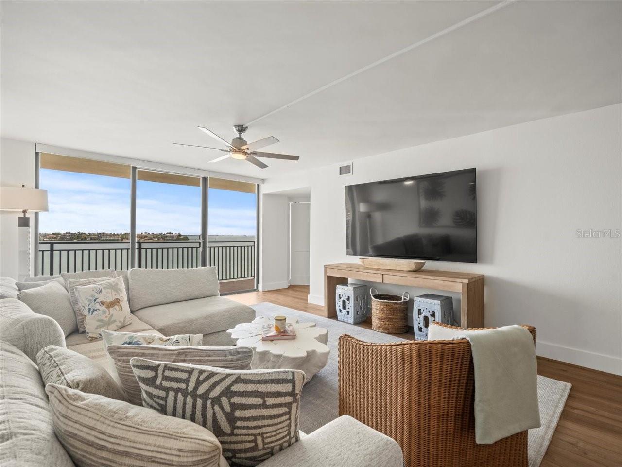 Image 18 of 40 For 5700 Escondida Boulevard S 401