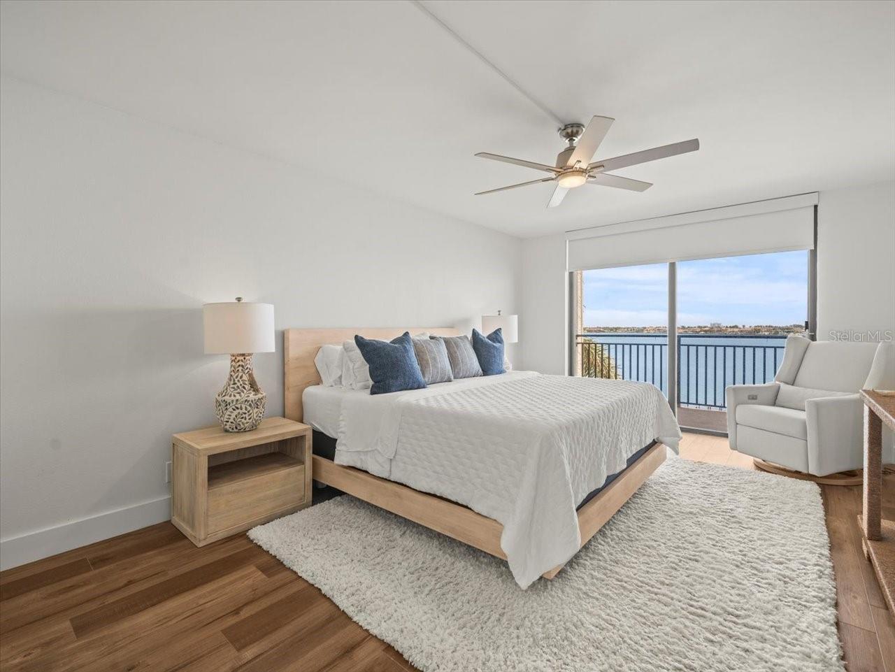 Image 23 of 40 For 5700 Escondida Boulevard S 401