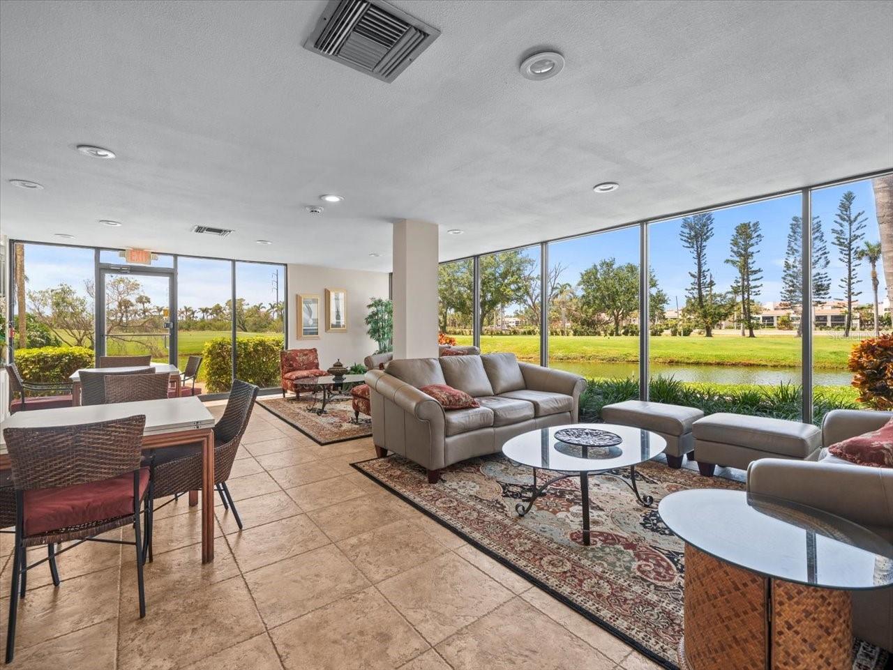 Image 3 of 40 For 5700 Escondida Boulevard S 401