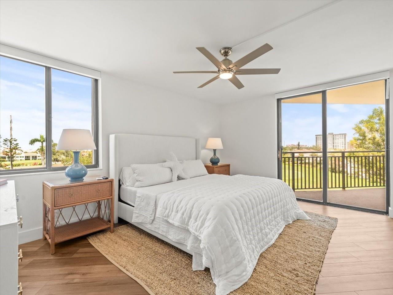 Image 7 of 40 For 5700 Escondida Boulevard S 401