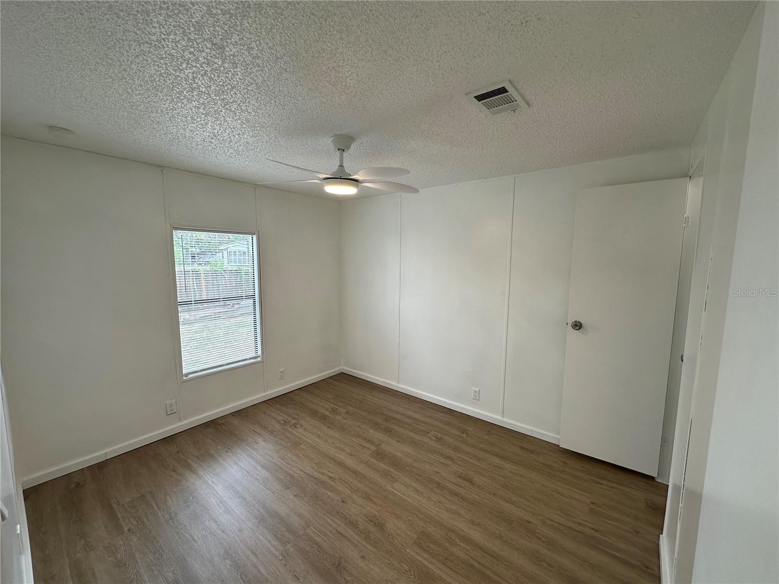 Image 11 of 17 For 20434 Leonard Road