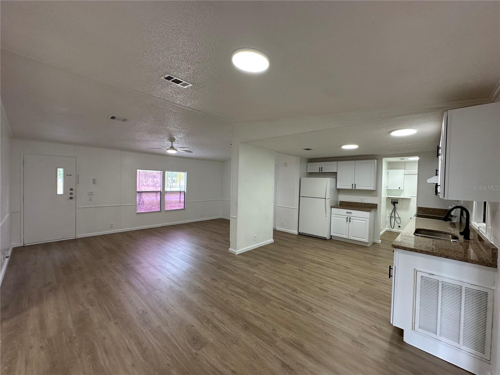 Image 4 of 17 For 20434 Leonard Road