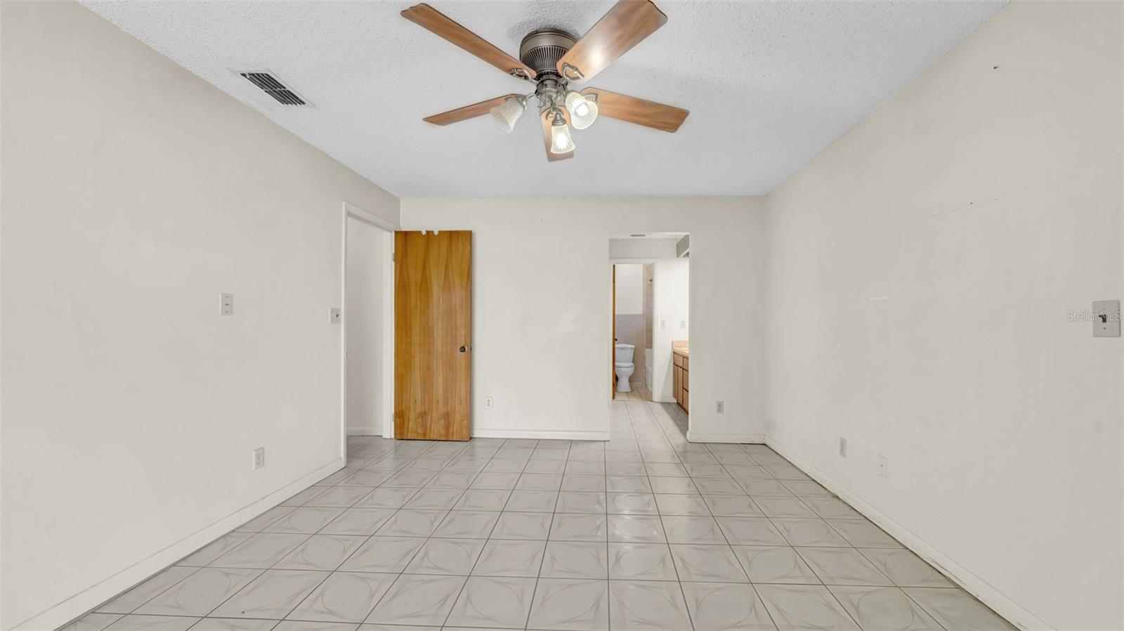 Image 32 of 68 For 6915 Hubert Avenue