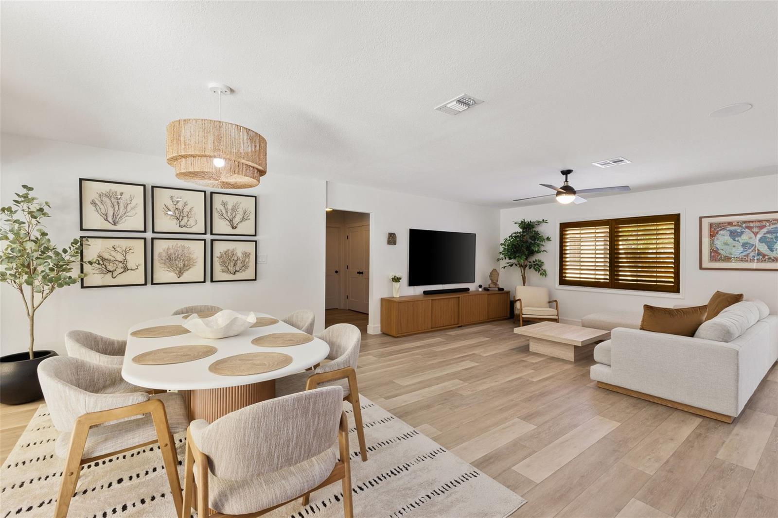 Image 16 of 59 For 4618 Bayshore Boulevard Ne