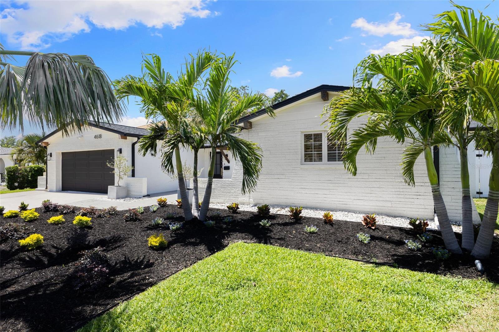 Image 2 of 59 For 4618 Bayshore Boulevard Ne