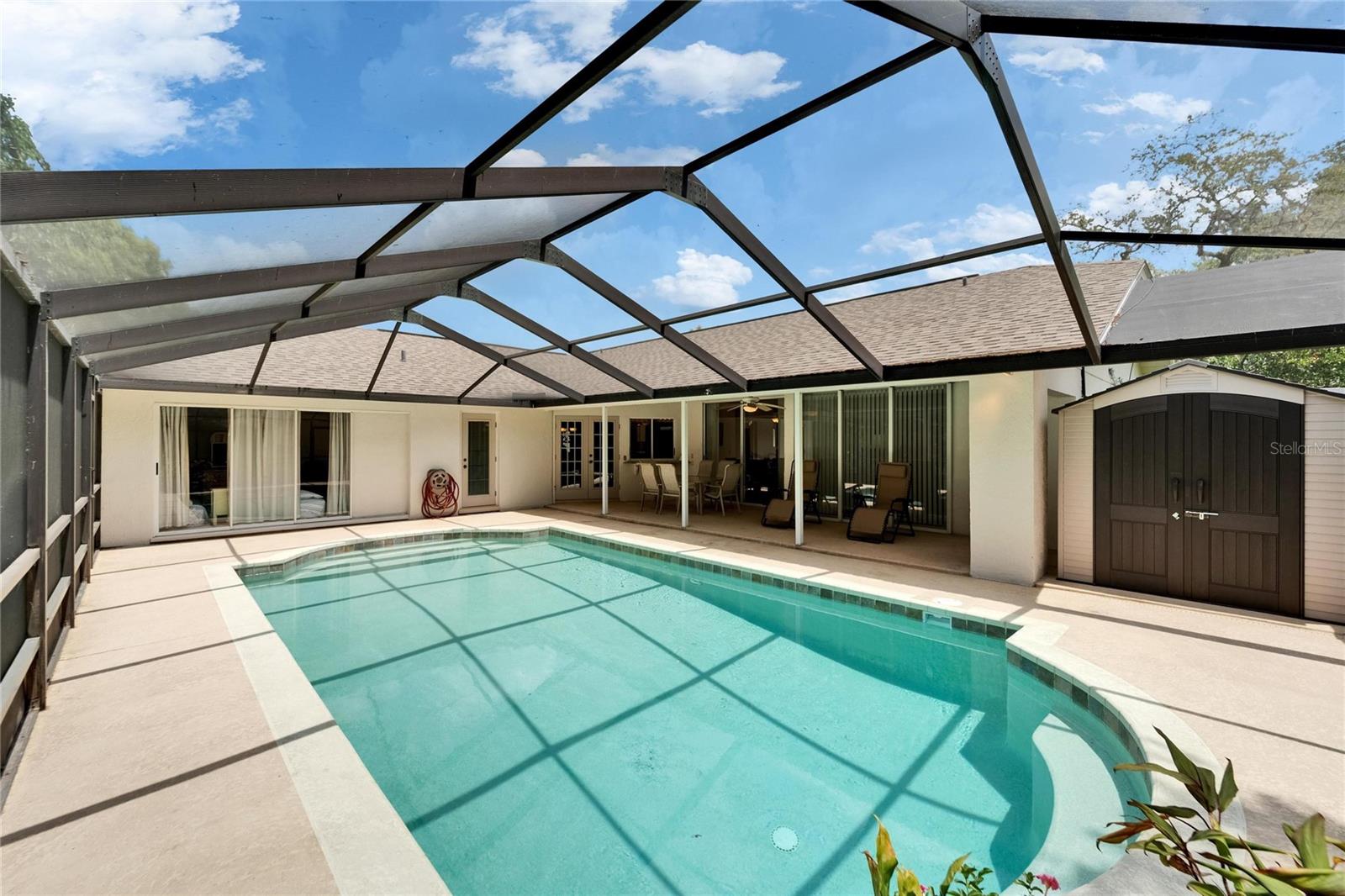 Image 60 of 72 For 2811 Barret Avenue