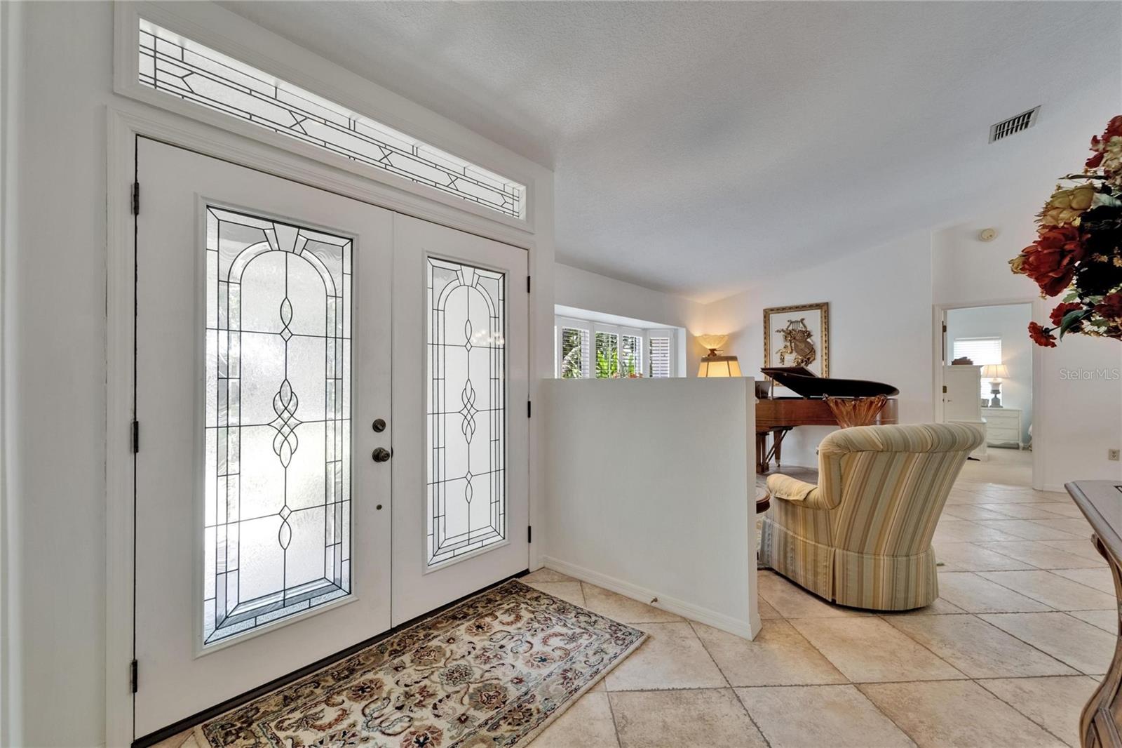 Image 7 of 72 For 2811 Barret Avenue