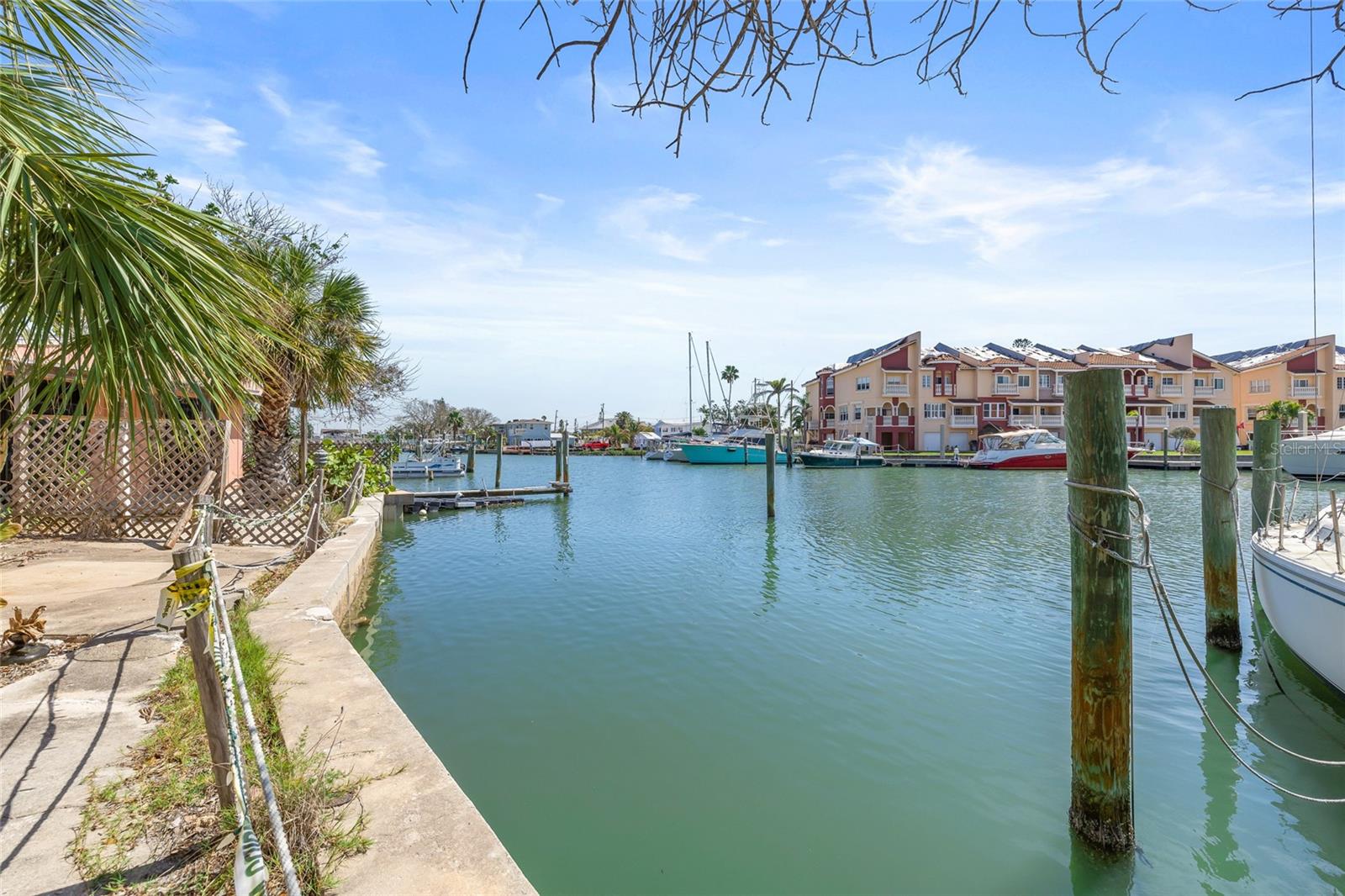 Listing photo id 10 for 225 Boca Ciega Drive