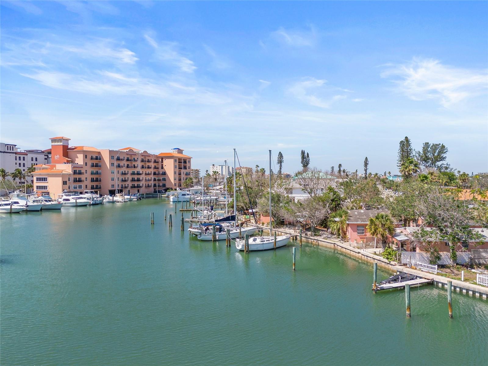 Listing photo id 14 for 225 Boca Ciega Drive