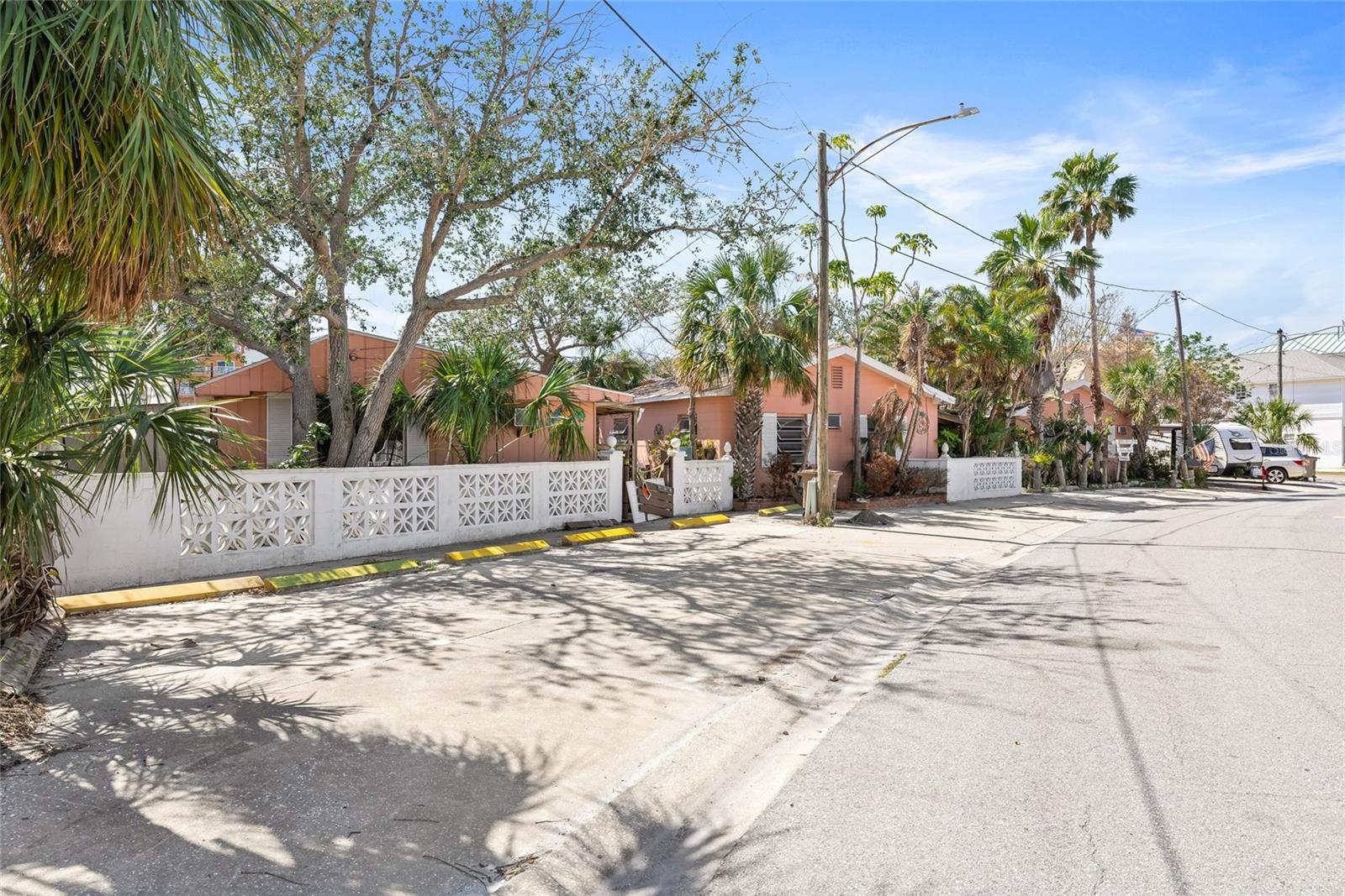Listing photo id 5 for 225 Boca Ciega Drive
