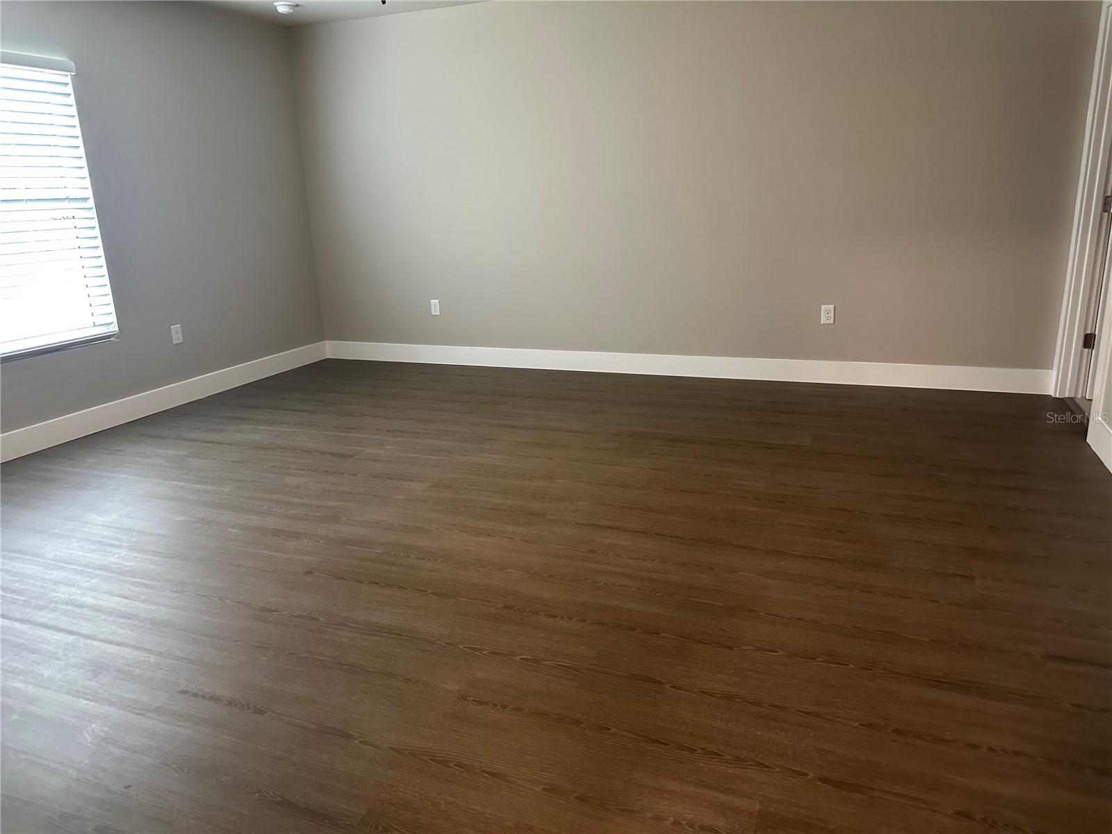 Image 11 of 40 For 1585 Jasmine Way