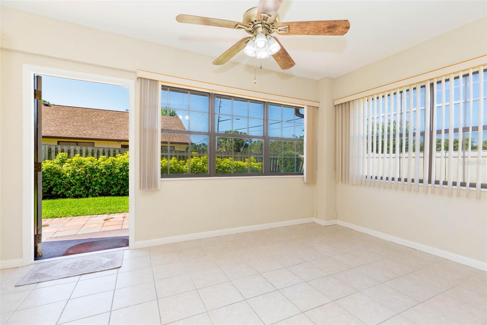 Image 16 of 51 For 2211 Bay Berry Lane