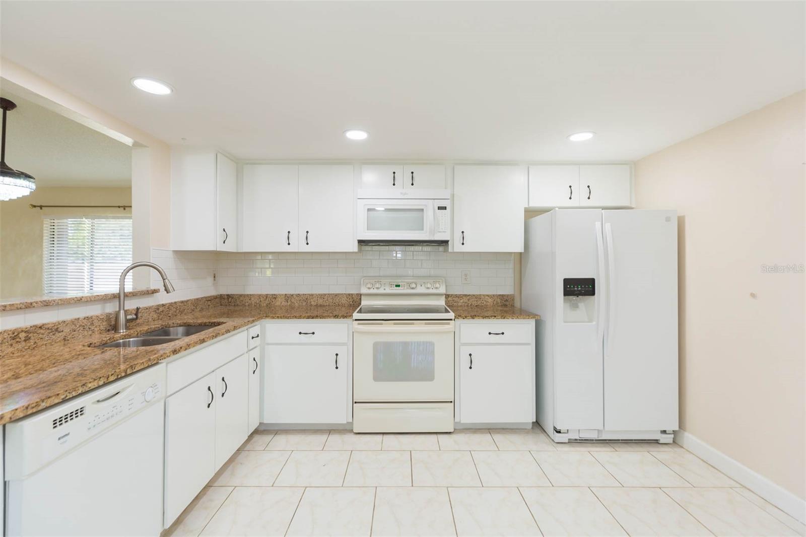 Image 18 of 51 For 2211 Bay Berry Lane