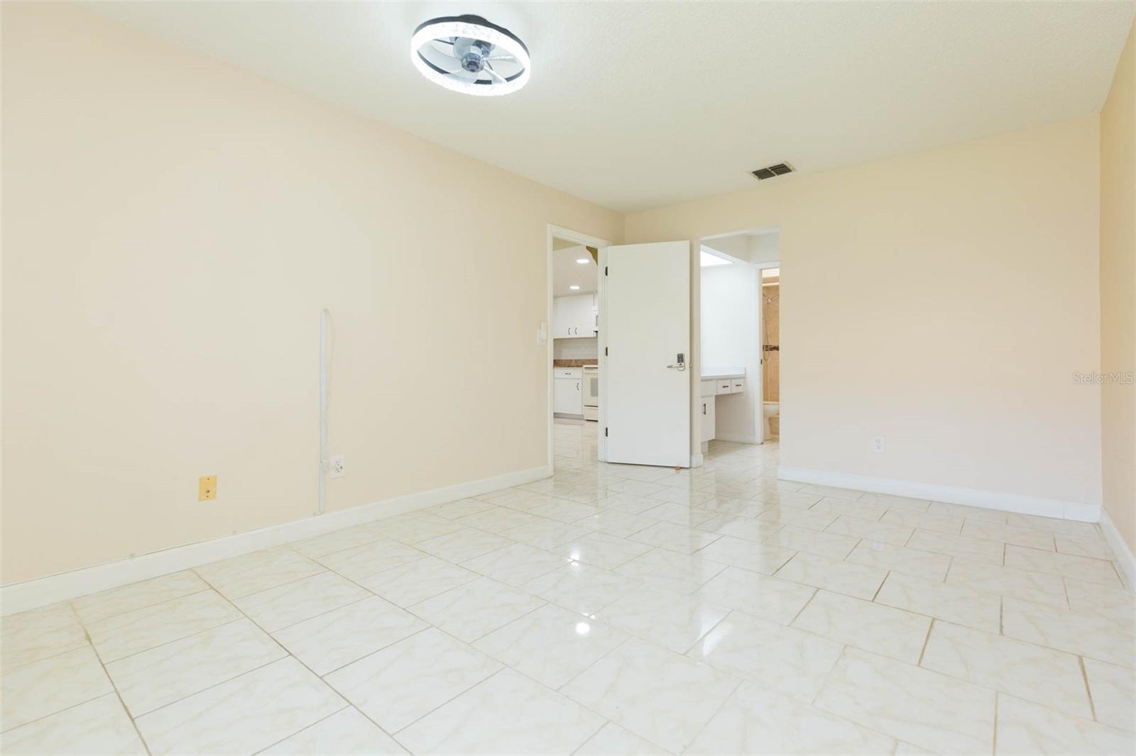 Image 28 of 51 For 2211 Bay Berry Lane