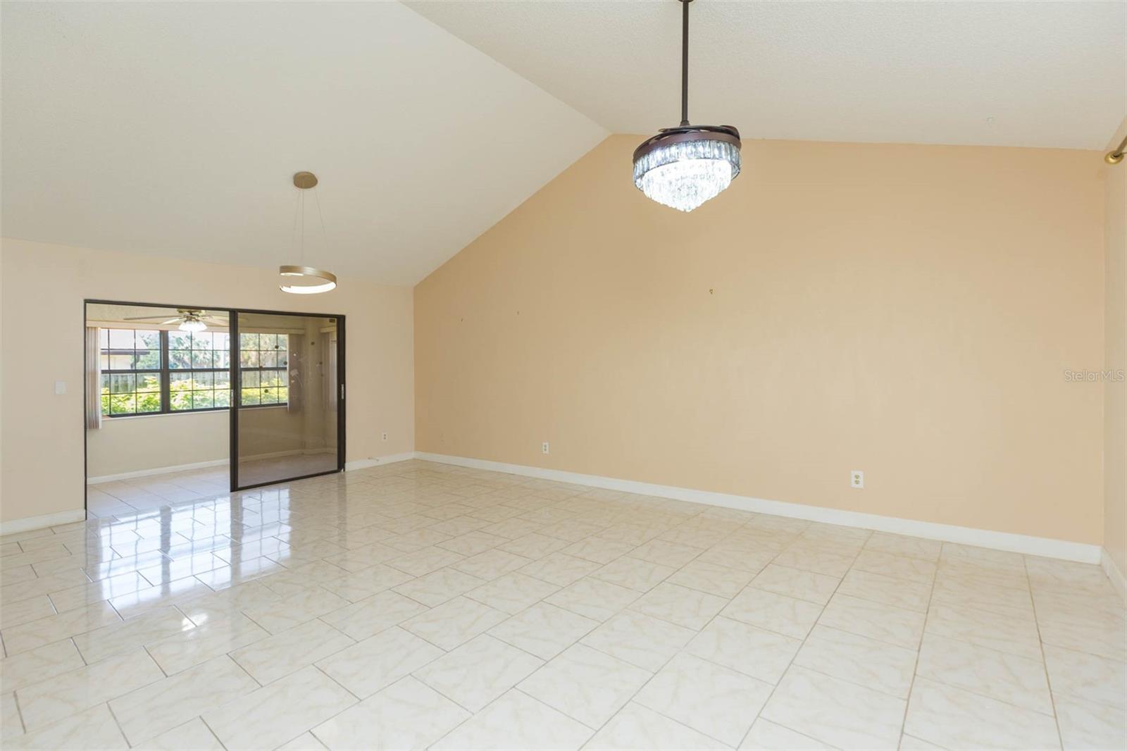 Image 5 of 51 For 2211 Bay Berry Lane