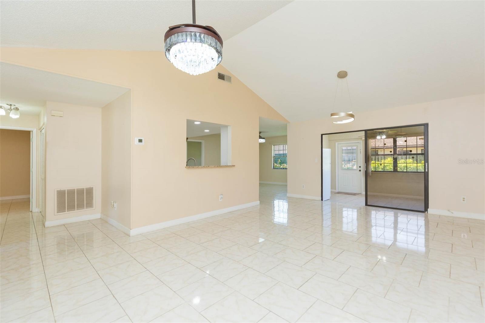 Image 7 of 51 For 2211 Bay Berry Lane
