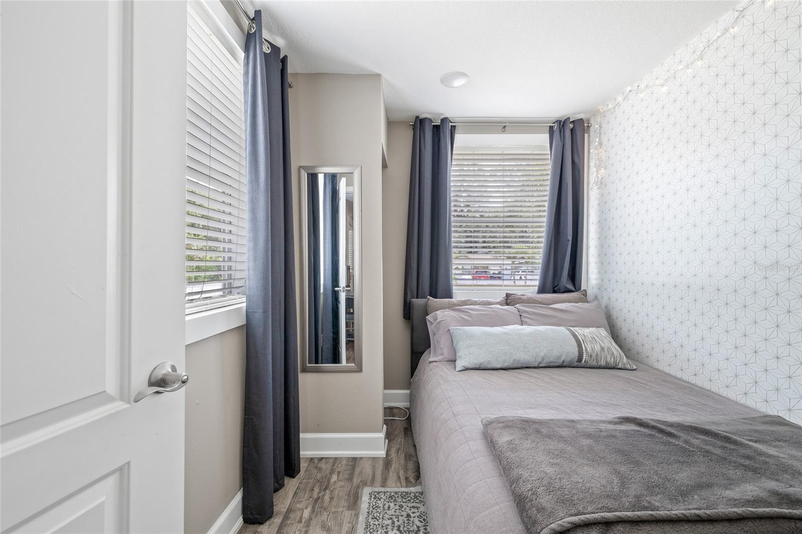 Image 17 of 64 For 1322 Idlewild Drive