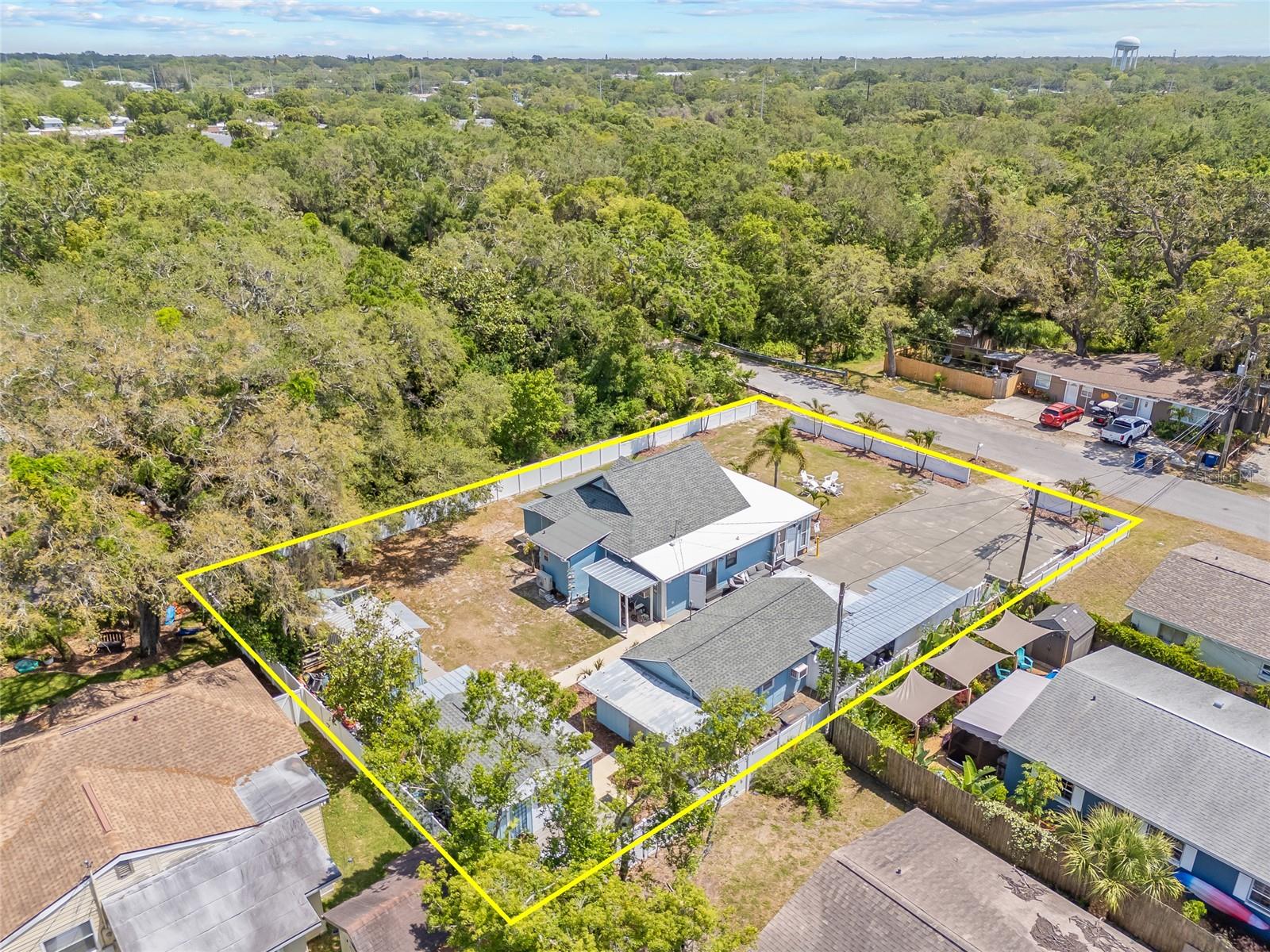Image 3 of 64 For 1322 Idlewild Drive
